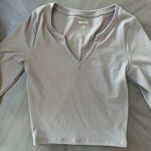Hollister Cream Tan Fitted 3/4 Sleeve Blouse